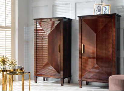 Schrank Klassische Möbel Luxus Schränke Holz Wohnzimmer Brauner Hochschrank