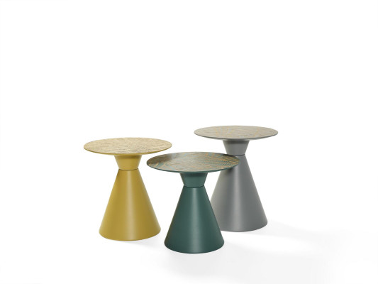 Luxuriöses Set aus 3 Designertischen aus Naturholz für das Wohnzimmer