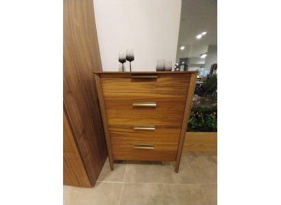 Luxus Schlafzimmer Kommode mit 4 Schubladen Holzschrank Design Möbel Holz Neu
