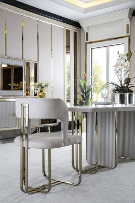 Esszimmer Set Beige 2x Stühle Luxus Esstisch Weiß Elegantes Metall 3tlg.