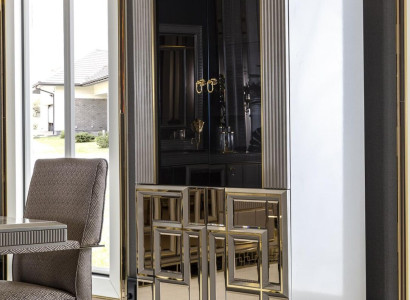 Vitrine Grau Esszimmer Luxus Möbel Metall Holz Design Schrank Elegantes Neu