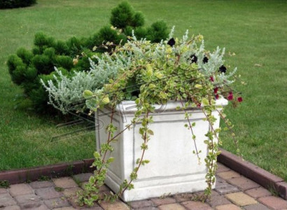 Blumenkübel Pflanz Kübel Dekoration Figur Vasen Garten Natur Blumentöpfe