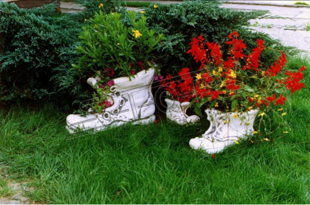 Blumenkübel Pflanz Kübel Natur Dekoration Figur Blumentöpfe Garten Vasen