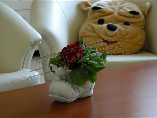 Design Blumentopf Top Planz Kübel Gefäß Töpfe Figur Schuh Skulptur