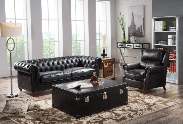 Klassische Chesterfield Couch Sofa Polster Garnitur Couchen Sofas Design