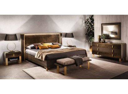 Schlafzimmer Set Bett Nachttische Hocker Betten Design Italienische Möbel 4 tlg