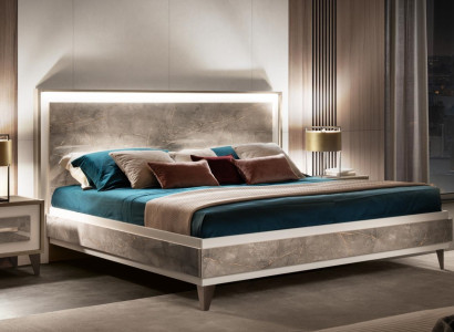 Bett 2x Nachttisch 3tlg Schlafzimmer Set Möbel Modern Luxus Betten arredoclassic