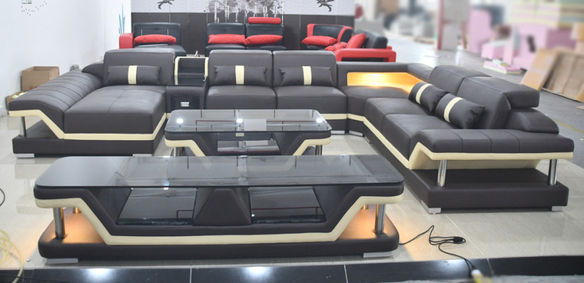 Moderne Design Wohnlandschaft Sofa Ecksofa Polster Couch rtv Couchtisch Leder