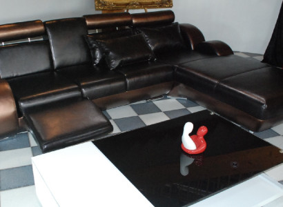 Elegante Designer Eckcouch Berlin II Ledersofa mit USB Sofa Couch Maßfertigung