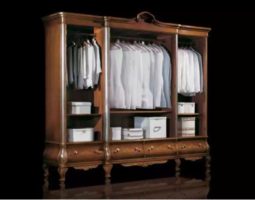 Viertüriger Brauner Kleiderschrank Klassische Schlafzimmer Möbel Holz