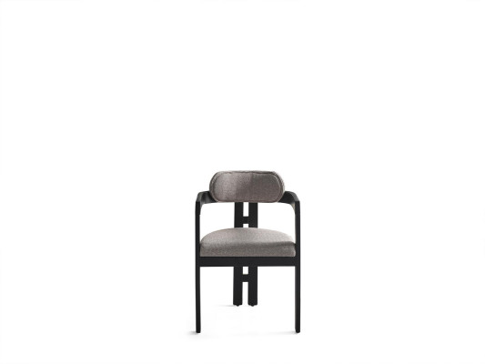 Ein hochmoderner Stuhl mit ungewöhnlicher Form und interessanten Beinen mit bequemer Rückenlehne in Grau-Schwarz für das Esszimmer