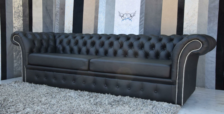 Elegantes Chesterfield Sofa Designer Couch Polster Garnitur Deko Couchen
