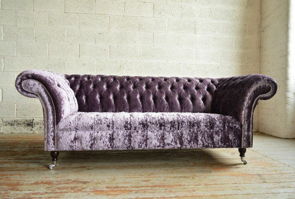 Stilvoller Lila Chesterfield Dreisitzer Luxus Wohnzimmer 3-er Couch