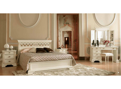 Klassisches Bett 2 Nachttische Schlafzimmer Set 3 tlg. Italienische Möbel Massivholz Barock