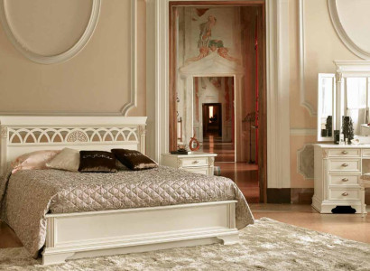 Klassisches Bett 2 Nachttische Schlafzimmer Set 3 tlg. Italienische Möbel Massivholz Barock