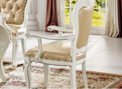 Klassischer Essszimmer Stuhl Möbel Lehnstuhl Barock Sessel Design Stühle