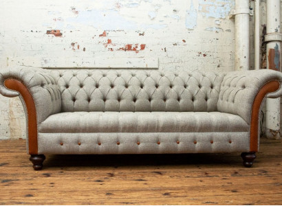 Chesterfield 3 Sitzers Klassische Luxus Barock Rokoko Couch Sofa Textil Couch