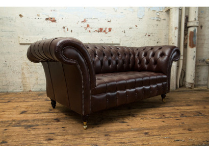 Klassische Polster Möbel Chesterfield Braun Couch Textil Leder Stoff Sofa Sitzer