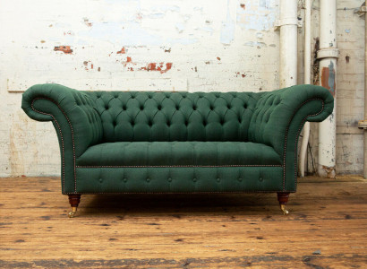 Klassische Polster Möbel Chesterfield Grüne Couch Textil Leder Stoff Sofa Sitzer