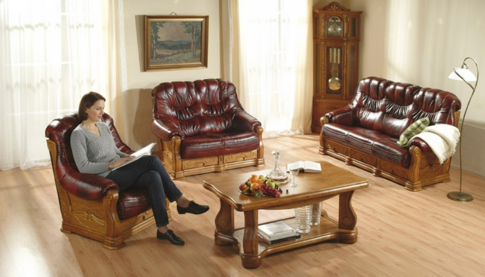 Klassische Dreisitzer Couch Couch Polster Sofa 3 Sitzer Leder Deko Couchen
