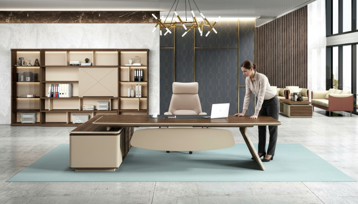 Eleganter Schreibtisch und Großer Büroschrank im zeitgenössischen Design