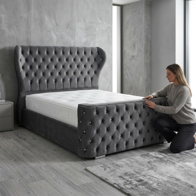 Graues Chesterfield Bett Designer Schlafzimmer Möbel Englisches Polster Bett