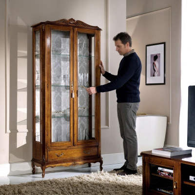Designer Luxus Holz Vitrine Braun 2 Glas Türen 1 Schublade Italienische Möbel