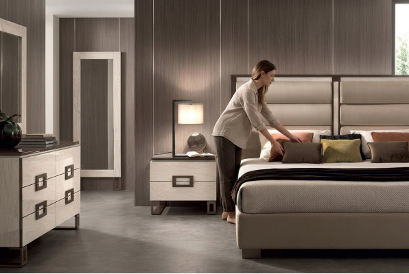 Design Nacht Konsole Tisch Kommode Tische Konsolen Schlafzimmer Schrank Neu