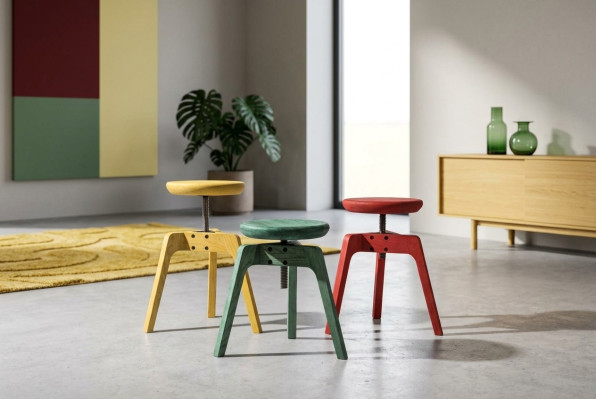 Modernes Set mit 3 luxuriösen Designerstühlen aus hochwertigem Holz