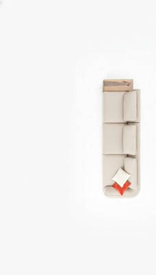 Bequemes 5-Sitzer Sofa in schlichtem Beige und modernem Design