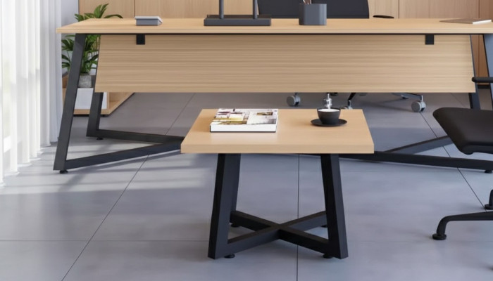 Designer Couchtisch Luxus Brauner Beistelltisch Büro Holz Möbel Stilvoll