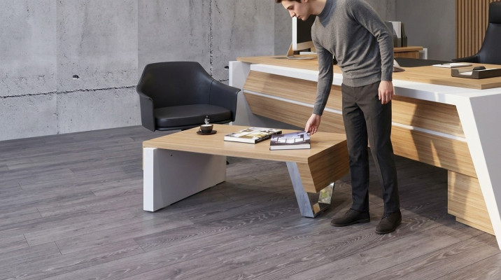 Moderner Beistelltisch Holzmöbel Büro Designer Tisch Couchtisch Luxus
