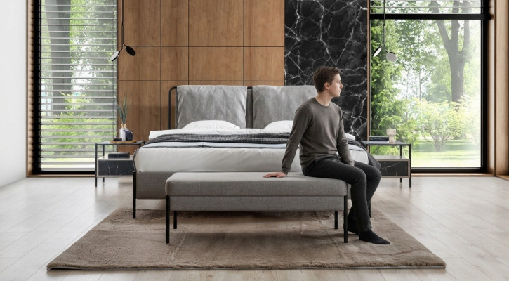 Exklusives Schlafzimmer Doppelbett Metallgestell Moderne Bank Luxus Möbel