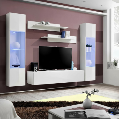 Moderna lesena TV enota z visečo vitrino