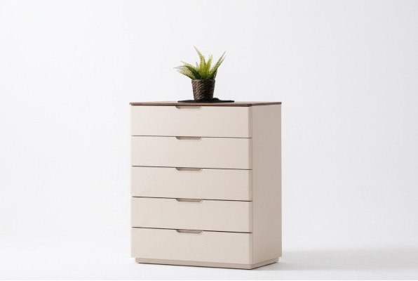 Eleganten moderan bež leseni komoda