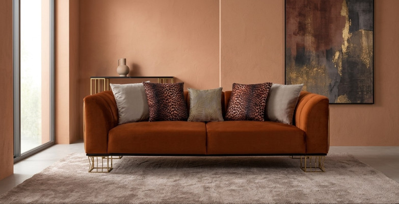 Wohnzimmer Sitzmöbel Oranger 3-Sitzer Luxuriöse Couch Metallfüße