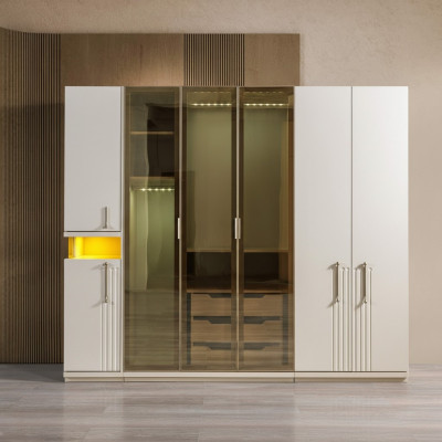 Moderna omara na 251 cm