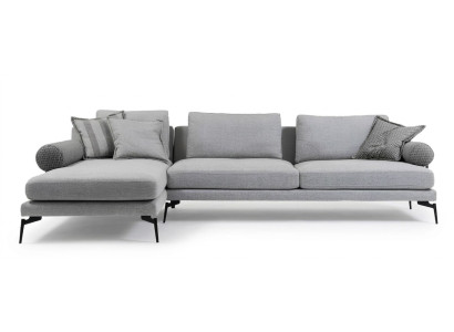 Sofa v kotni obliki z oblikovanjem za udobje