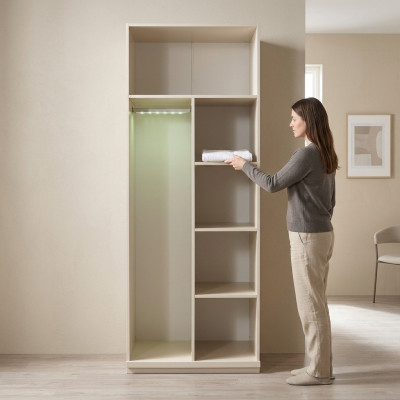 Modularna moderna omara na 83 cm
