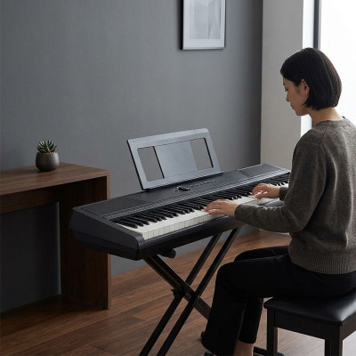 Digitalno piano Mukava: 88 tipk, ritmi, Bluetooth - idealno za glasbenike