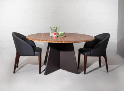 Modern Holz Esszimmermöbel: Runder Tisch mit vier eleganten Stühlen