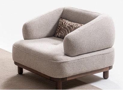 Stilvoller Textilsessel Beiger Wohnzimmer Einsitzer Luxus Sessel